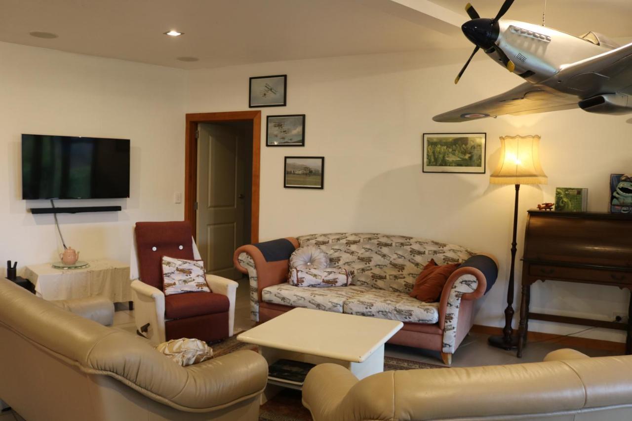 תמז Waiotahi Valley Lodge מראה חיצוני תמונה