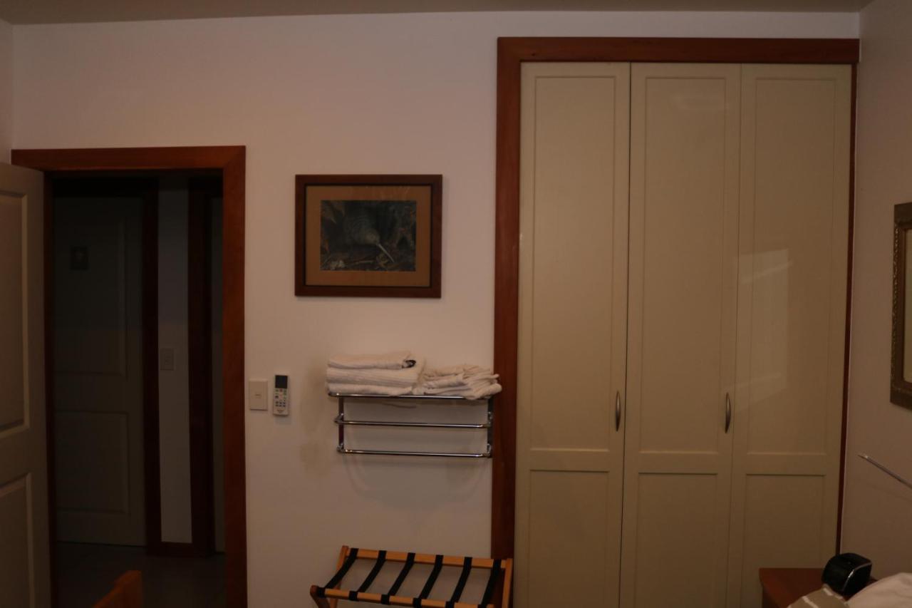 תמז Waiotahi Valley Lodge מראה חיצוני תמונה