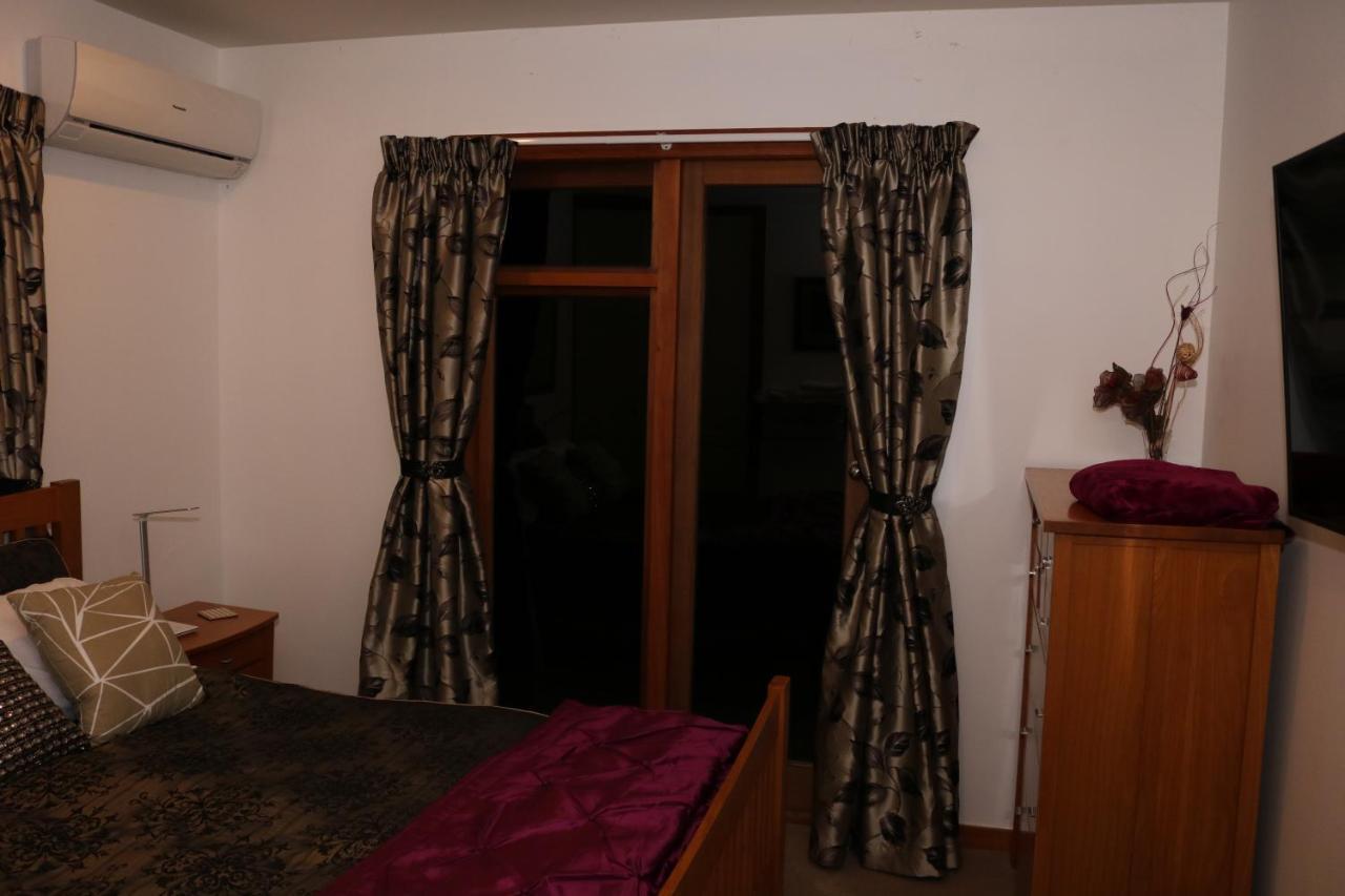 תמז Waiotahi Valley Lodge מראה חיצוני תמונה